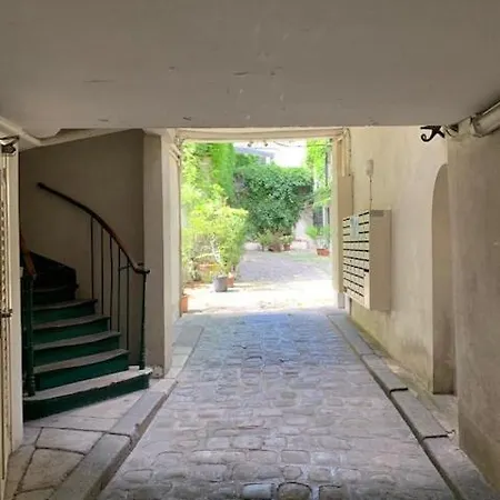 Hébergement de vacances Charming Courtyard Latin Quarter Duplex Paris