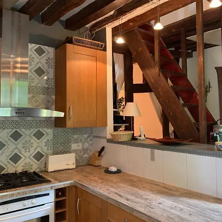 Charming Courtyard Latin Quarter Duplex Tatil Evi Paris